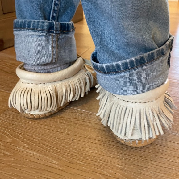 Size 9,  handmade deer skin moccasins gently worn on the bottom, so comfortable - Picture 4 of 7